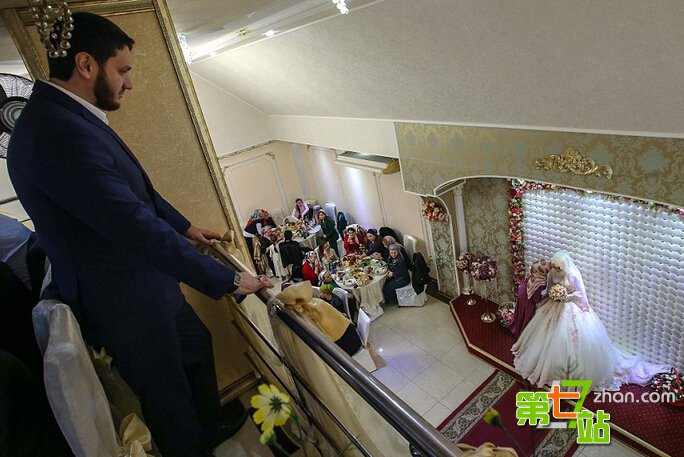 车臣婚礼：新娘不许跳舞 亲属不能参加