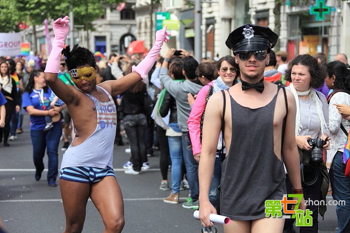 爱尔兰同性恋狂欢：边缘化人群的爱情