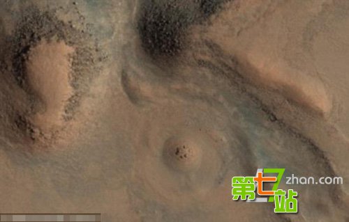 火星发现神秘环形石阵 竟和地球巨石阵十分相似！