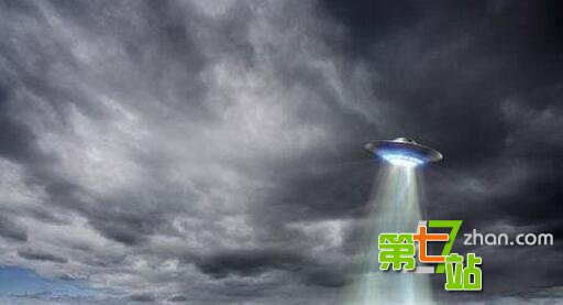 网曝UFO惊天秘密：上世纪UFO飞船初现