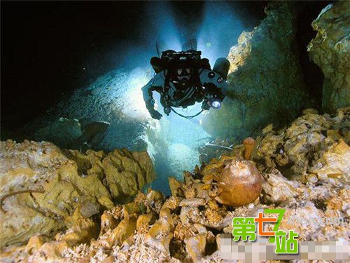 墨西哥海底洞穴尸骨 考古学家称疑最早美洲人类