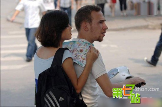 外国人娶了中国姑娘后的生活竟是这样的！