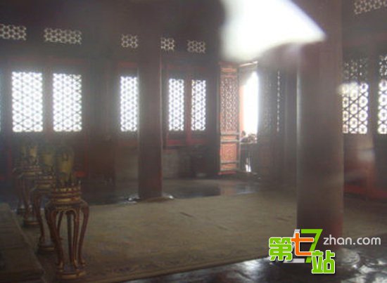 流传民间的恐怖传说：阴兵借道 活人勿扰