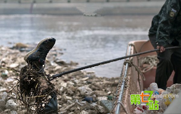 最恐怖职业捞尸人：最怕遇花季少女浮尸