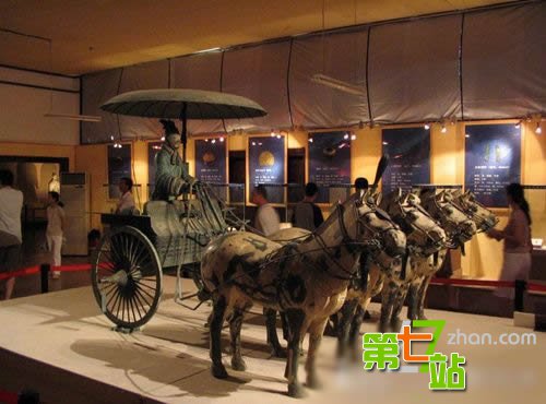 秦始皇陵墓未解之谜：兵马俑竟杀死项羽