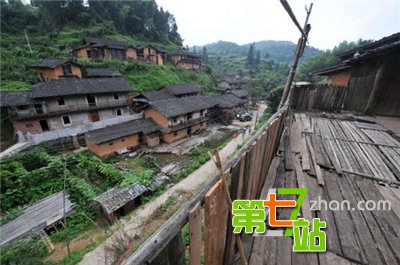中国奇特古村落无蚊子生存 原因未解