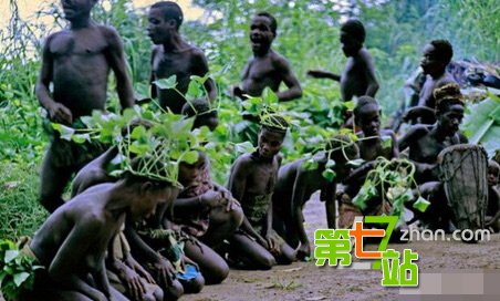 揭非洲部落奇异风俗 奇葩的传统习俗令人震惊