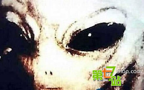 地球人类的真实身份：被洗脑后的外星人？