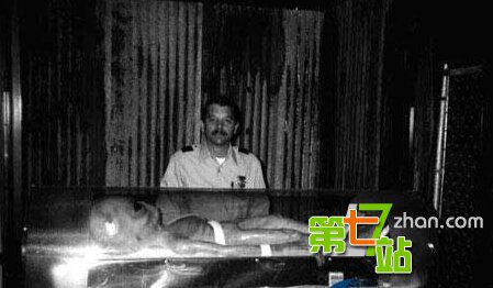 地球人类的真实身份：被洗脑后的外星人？
