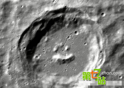 NASA曝木星图片惊现外星人 对镜头露诡异笑容