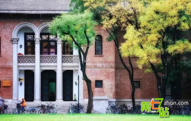 盘点中国高校灵异事件 墓地改校园最吓人