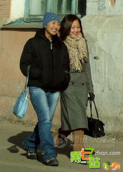 蒙古女孩穿着太开放 男人一夫多妻不干活