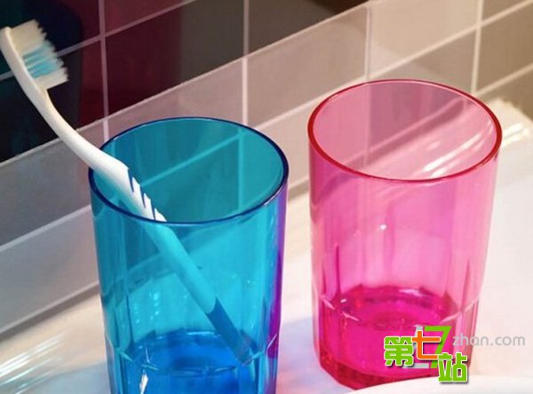 外国人崩溃的中国习惯：水不能随便喝