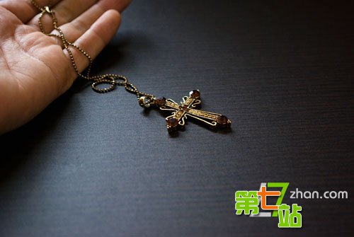 人体“圣痕”之谜：诡异的人体超自然现象