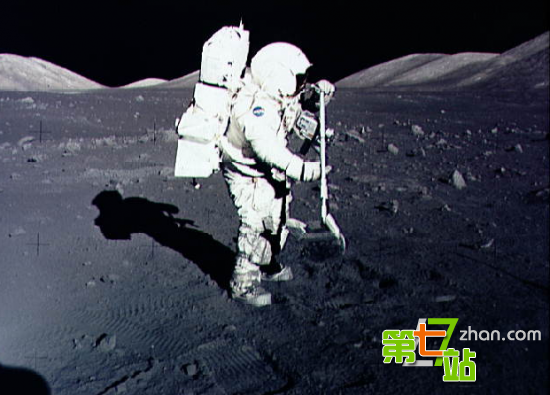 月亮的秘密：月球25大惊天悬谜 竟无人可解