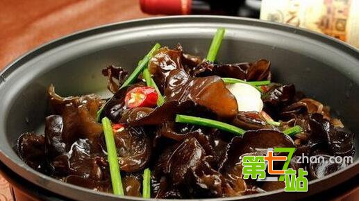 当心这10种菜比砒霜还毒：大家千万不要吃