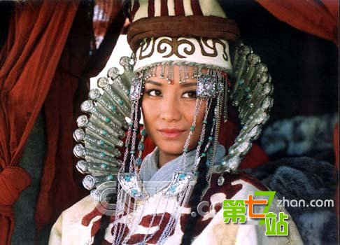 成吉思汗把老婆送给大臣享用？