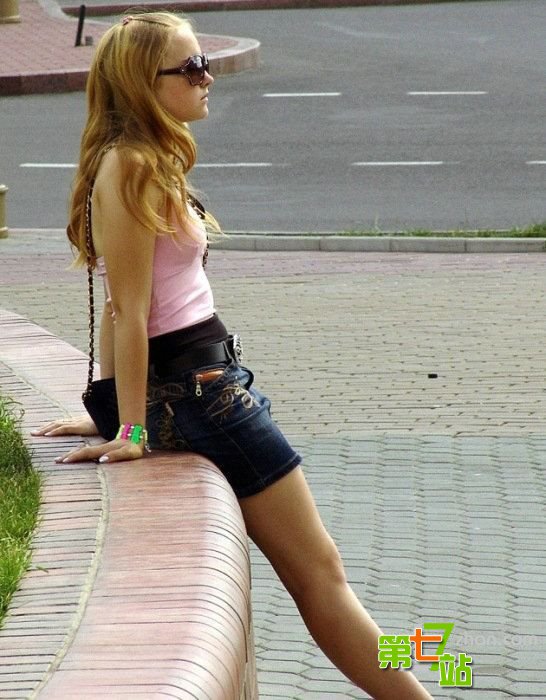 这个国家美女泛滥成灾：十女配一夫都不行