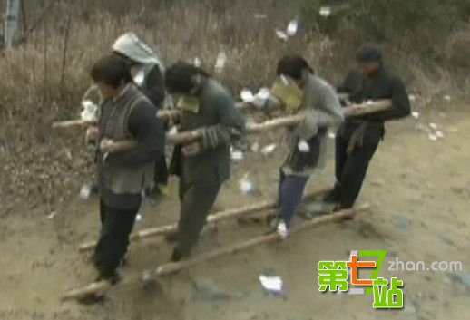 揭秘：印尼“赶尸”进坟墓的神秘力量