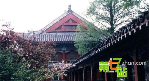 最权威评论：中国十大最美大学校园